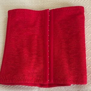 NWOT Red Lace Waist Cinched Corset Lingerie 3X size say 5X but fits like 3X